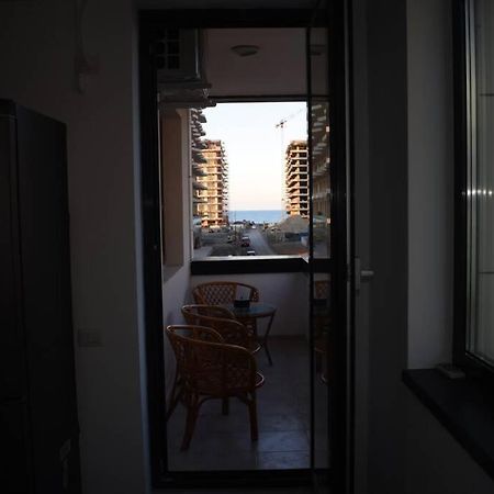 Apartment By The Lake With A View Mamaia Dış mekan fotoğraf