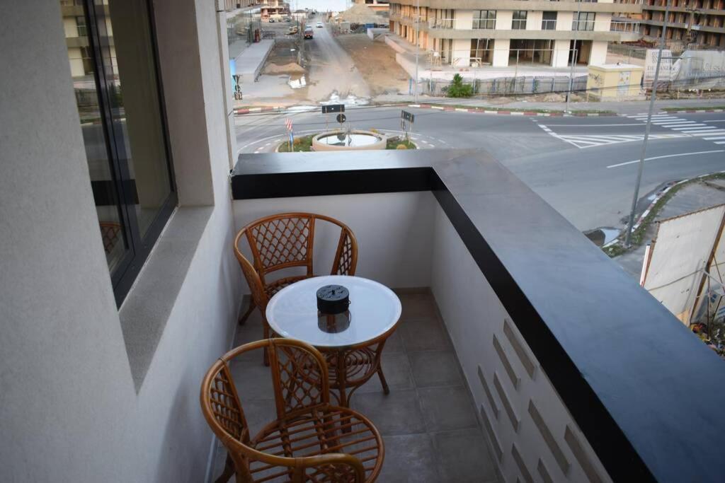 Apartment By The Lake With A View Mamaia Dış mekan fotoğraf