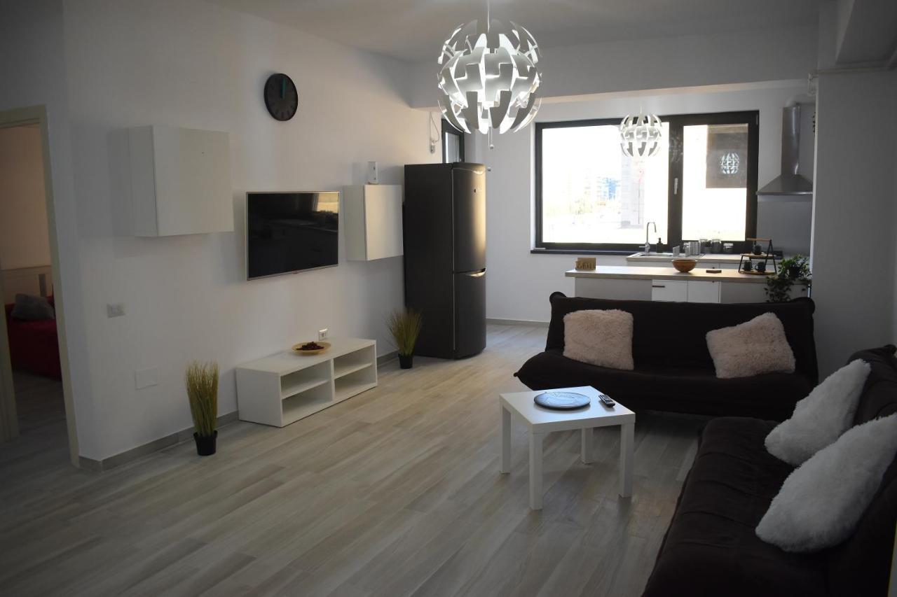 Apartment By The Lake With A View Mamaia Dış mekan fotoğraf